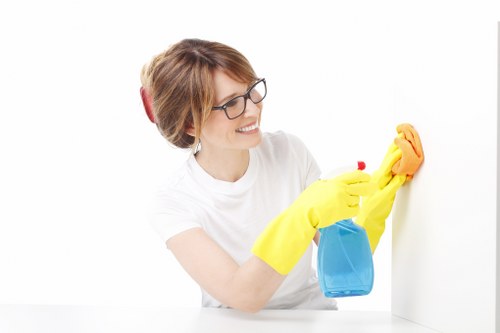 Kitchen deep cleaning for a rental property in Hampstead