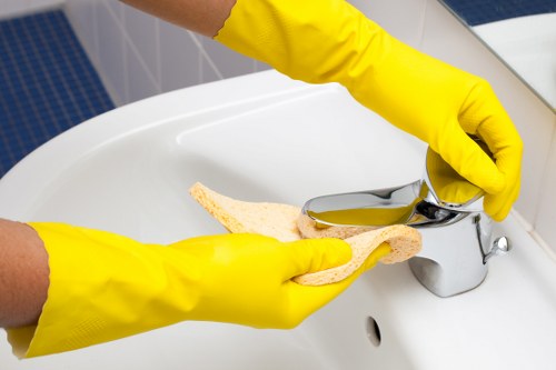 End of tenancy kitchen cleaning in a Hampstead property